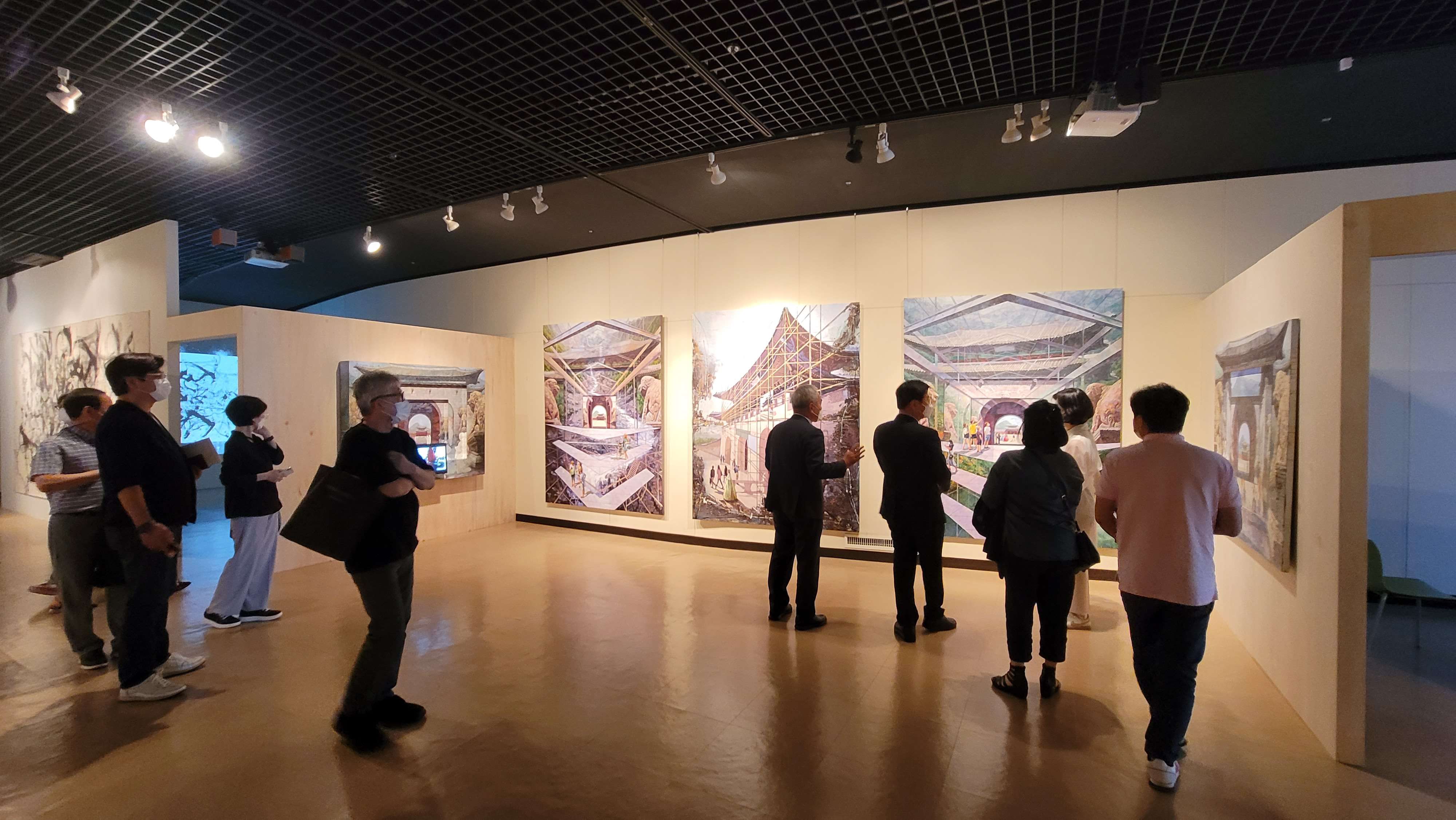 Exhibition view: visitors appreciating Guiyoung Lee's works